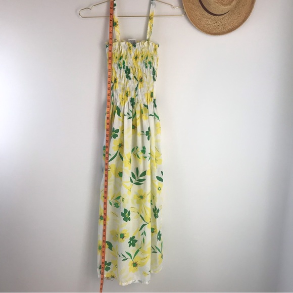 Vintage Floral Midi Sun Dress with Shirred Bodice. - Picture 5 of 14